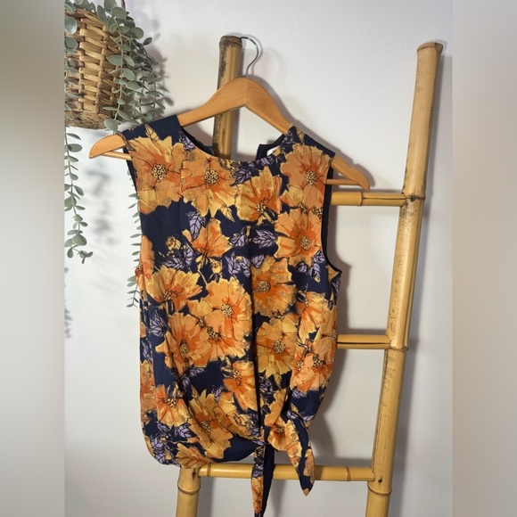 (3 For $20) Aritzia Babaton Tie Blouse - Size XS - Picture 1 of 4